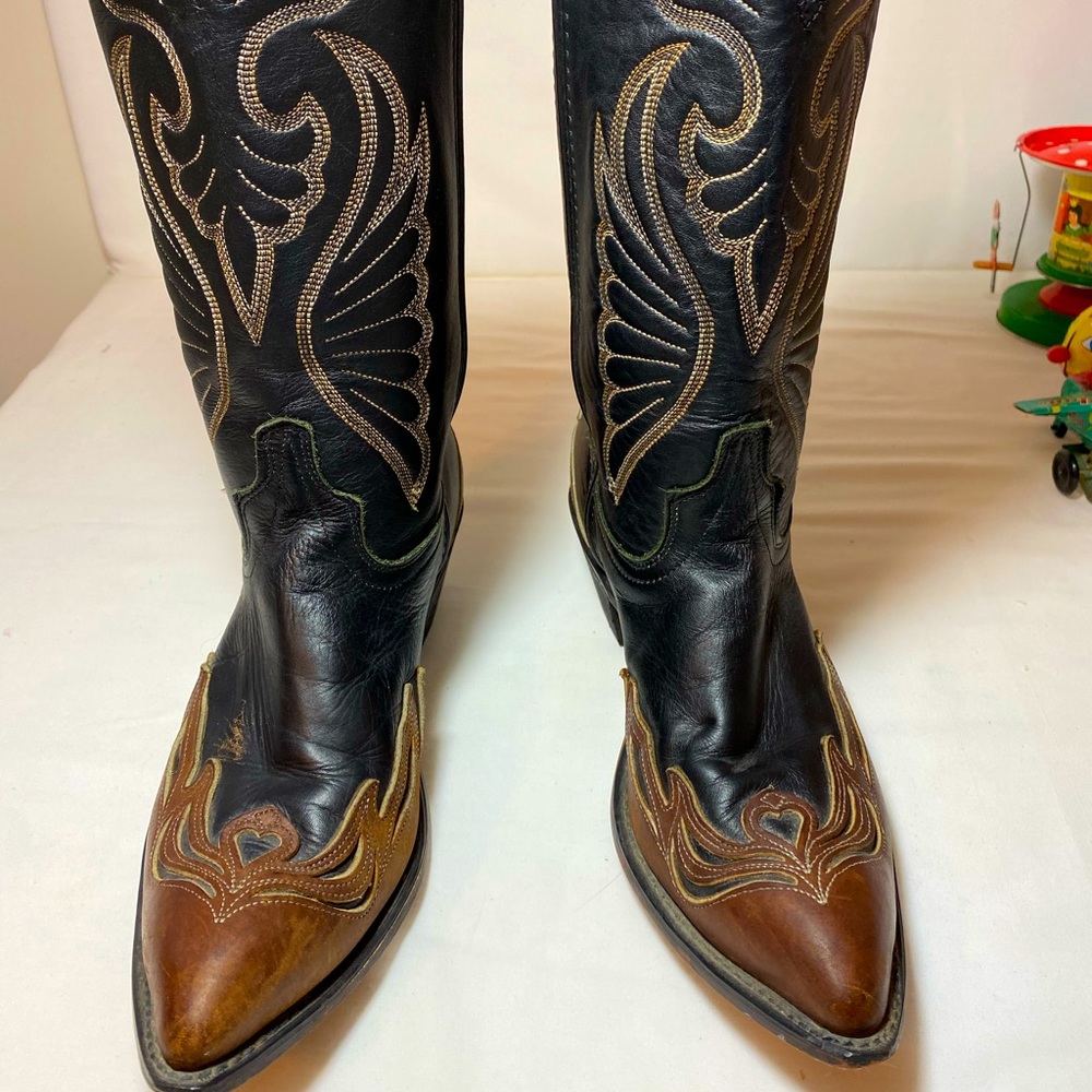 Loredo Boots 8 1/2 Beautiful!